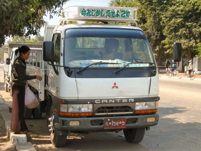 三菱キャンター.jpg
