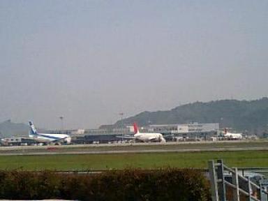 松山空港