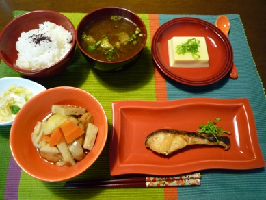 2009.11.10野菜のごった煮＆塩鮭＆卵豆腐7