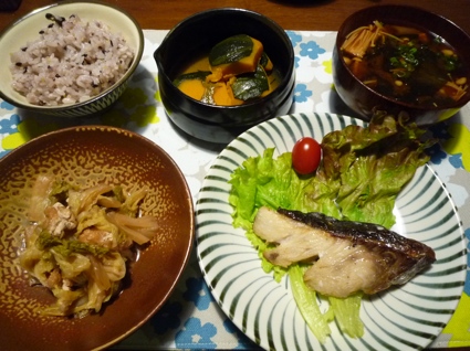 2011.11.07ぶり塩焼き＆かぼちゃ甘煮＆白菜と油揚げの煮物5