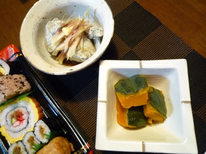 2010.9.14かぼちゃ煮物＆ゴマ入り豆腐＆お寿司弁当12