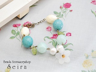 パステルグリーンブレスレット