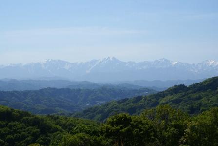 鹿島槍ヶ岳など２００９５月１８日信更地区から霞.jpg