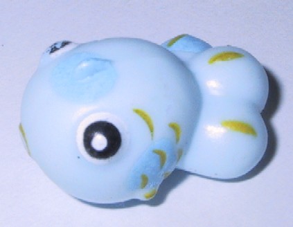 ブルーの金魚