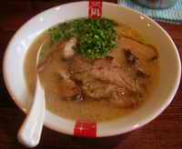 ラーメン専門店　凪　豚骨麺、チャーシュー増し　