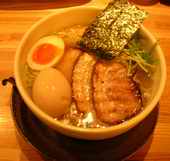 HEY-ZO　塩チャーシュー麺大盛と味付玉子