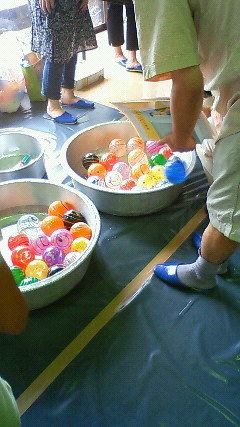 水ヨーヨー釣り