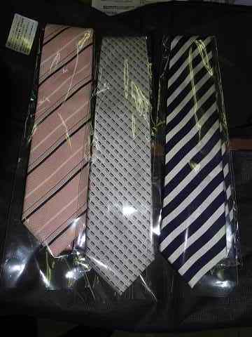 ネクタイ