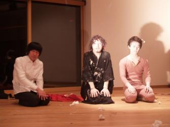 音楽・音響担当の工藤さん(左端)と最後の挨拶