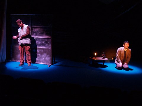 夢の中で高校生の息子と釣りの話で盛り上がる男