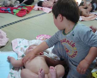 baby massage_6.jpg