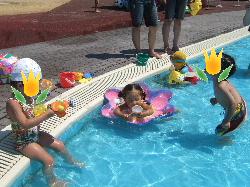 ジャブジャブ池の４人