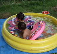 ふたりでプール