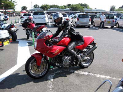 GSX090906l.jpg