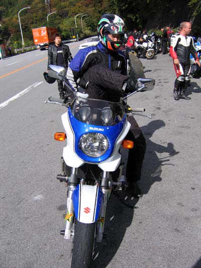 GSX081102d.jpg