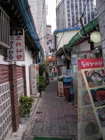 インサドンの裏路地