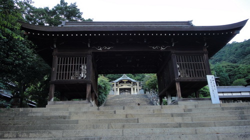 沼目前神社.jpg