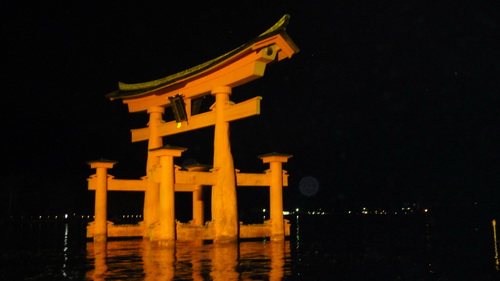 厳島神社鳥居3.jpg