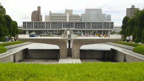 平和記念資料館2.jpg