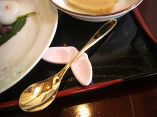 騎崎屋　さくら白玉・３