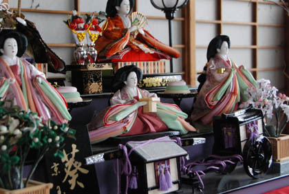 井田記念館雛人形・４