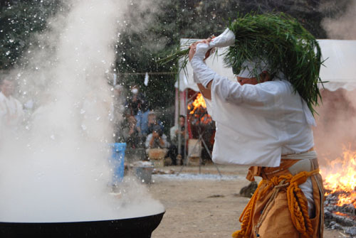 妻沼聖天山秋季例大祭　大護摩火渡り・１８