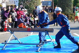 行田消防出初め式・１０
