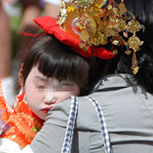 聖天様稚児行列・７