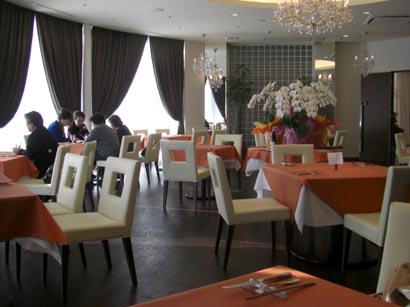 リガーレ　店内２