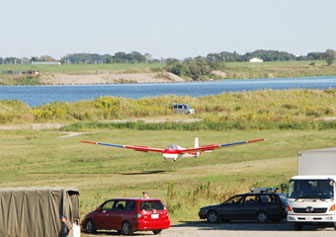 妻沼のグライダー滑空場・９