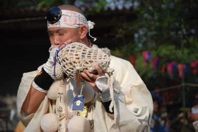 妻沼聖天春季例大祭　火渡り・５