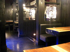 珈水亭深谷店・店内３