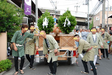 うちわ祭080720八坂神社前・２