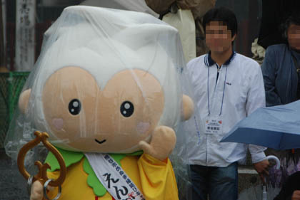 雨の日のえんむちゃん・５