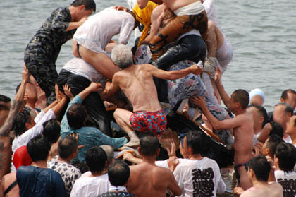 葛和田あばれ神輿2011・９