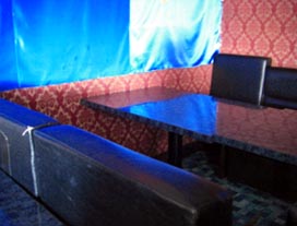 NEW HAPPY 店内・２