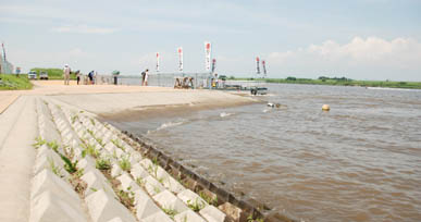 葛和田・大杉神社あばれ神輿　２