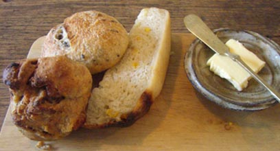 ヤツドキヤ　パン