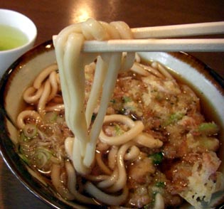 騎崎屋　天ぷらうどん・２