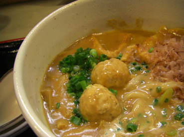 慈げん　ミルクカレーうどん・３