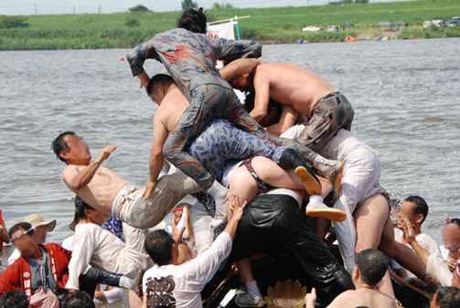 葛和田・大杉神社あばれ神輿　１０