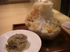 京はやしや　「ほうじ茶氷あんみつ」・２