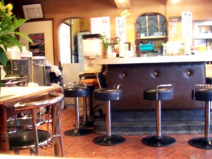 小山食堂・店内１