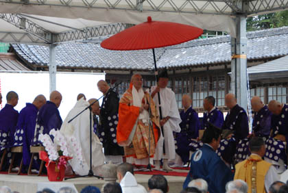 妻沼聖天山除幕式・９