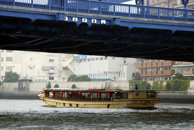 クルージング・８