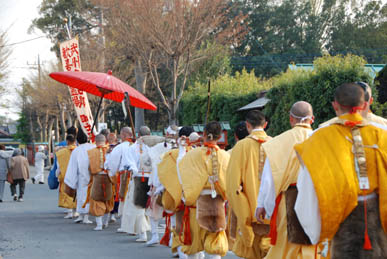 妻沼聖天山春季例大祭「火渡り」・２９