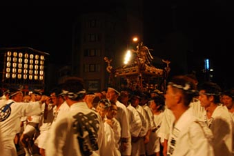 うちわ祭08022深夜・５