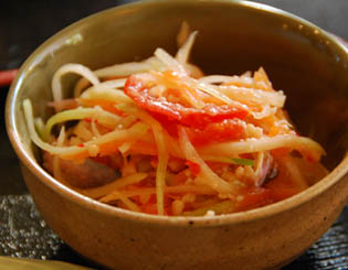 タイ料理「コスモス」・９