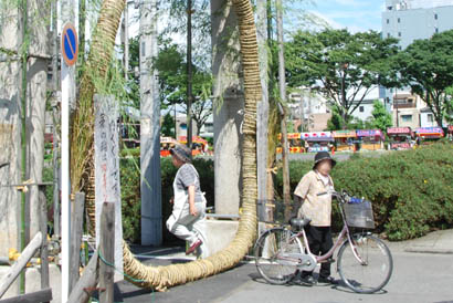 高城神社　胎内くぐり2010・６