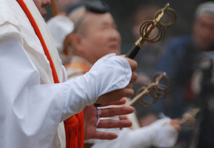 妻沼聖天山秋季例大祭　大護摩火渡り・８